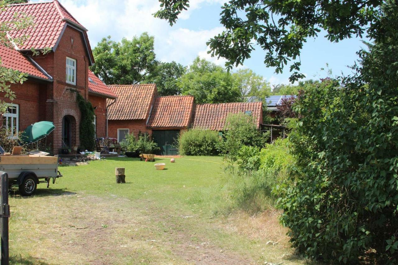 Apartment Hof Schwalbennest Amt Neuhaus Buitenkant foto